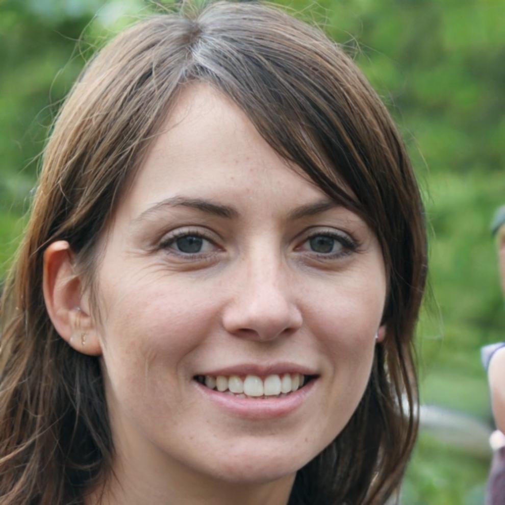 Instructor with expertise in financial control frameworks